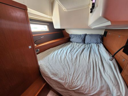 Beneteau Oceanis 45 image