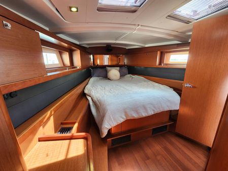 Beneteau Oceanis 45 image