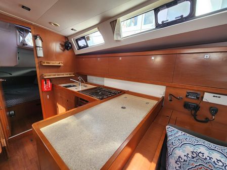 Beneteau Oceanis 45 image