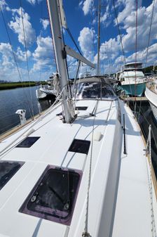 Beneteau Oceanis 45 image