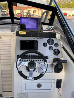 Mako 24' image