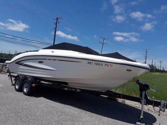 Sea Ray 21 SPX - main image