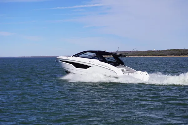 Cruisers-yachts 42-GLS-OB image