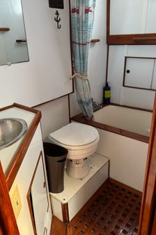 Chb TRI-CABIN image