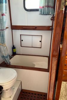 Chb TRI-CABIN image