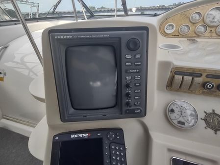 Cruisers Yachts 3870 Esprit image