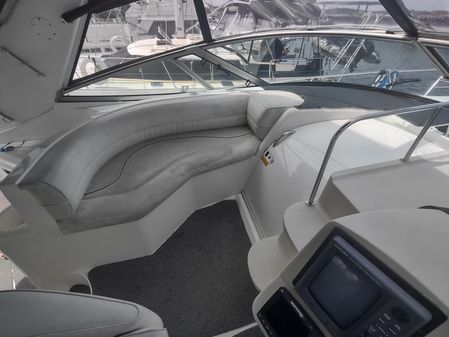 Cruisers Yachts 3870 Esprit image