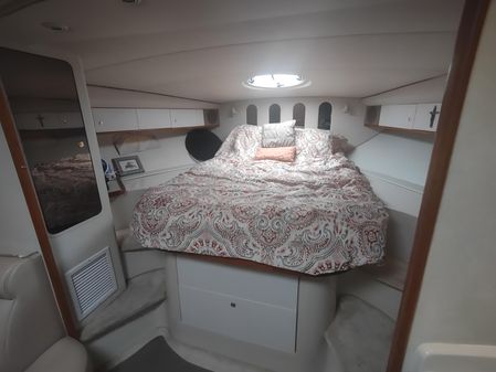 Cruisers Yachts 3870 Esprit image