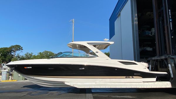 Sea Ray 350 SLX