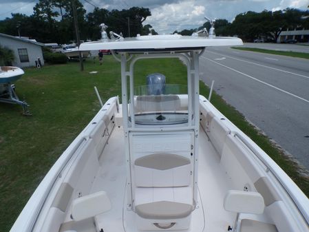 Robalo 2420-CENTER-CONSOLE image