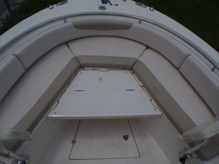 Robalo 2420-CENTER-CONSOLE image