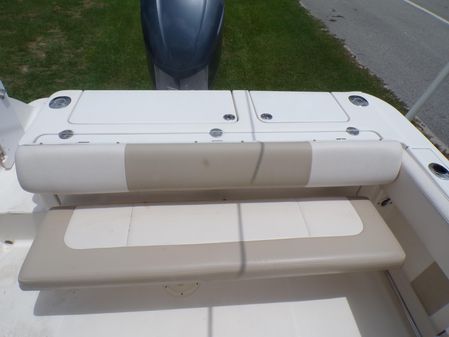 Robalo 2420-CENTER-CONSOLE image