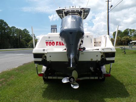 Robalo 2420-CENTER-CONSOLE image