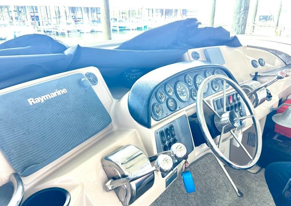Carver 41 Cockpit Motor Yacht image