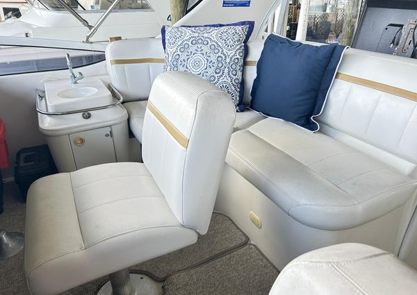 Carver 41 Cockpit Motor Yacht image