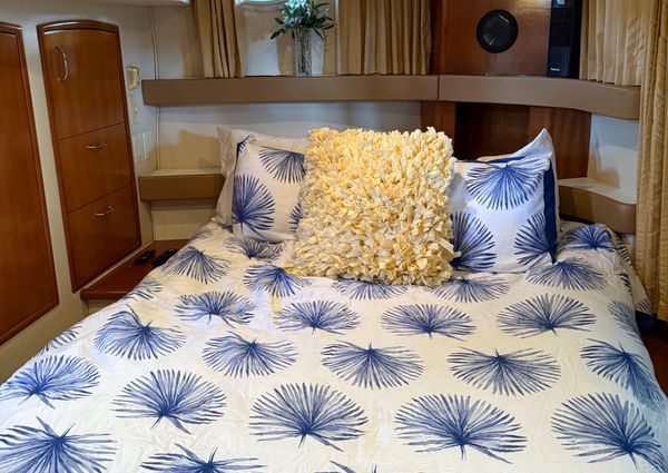 Carver 41 Cockpit Motor Yacht image