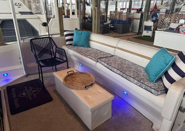 Carver 41 Cockpit Motor Yacht image