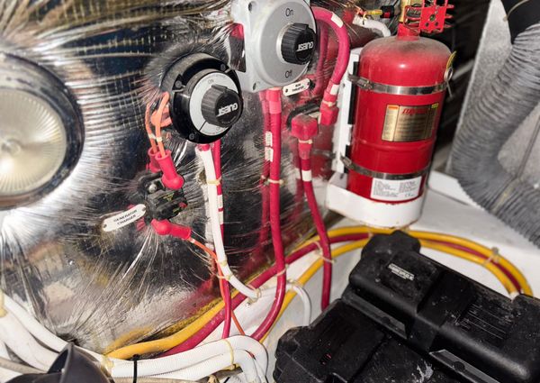 Carver 41 Cockpit Motor Yacht image