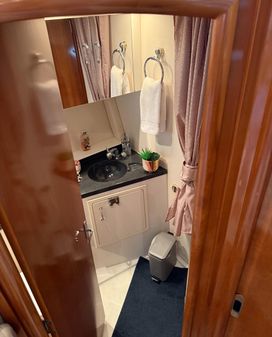 Carver 41 Cockpit Motor Yacht image