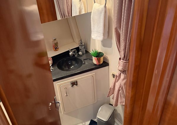 Carver 41 Cockpit Motor Yacht image