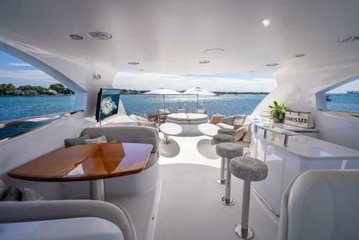 Lazzara Motor Yacht image