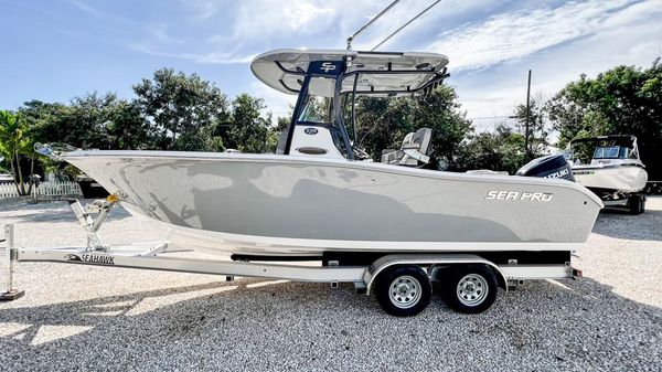 Sea Pro 239 DLX CC