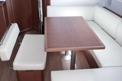 Beneteau Oceanis 45 image