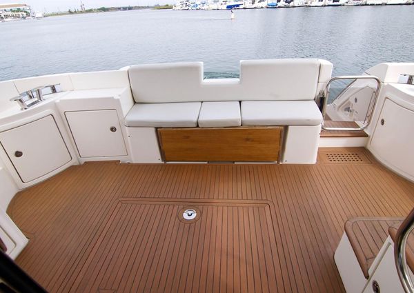 Azimut Flybridge image