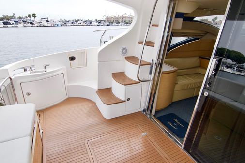 Azimut Flybridge image