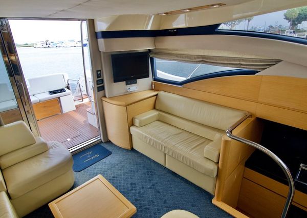 Azimut Flybridge image