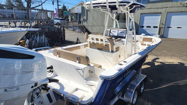 Sea Born LX24 Center Console image