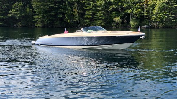 Chris-Craft Launch 30