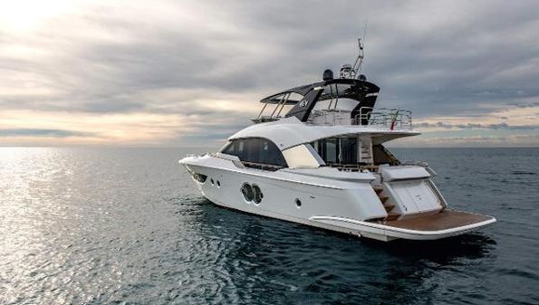 Monte-carlo-yachts MCY-70 image