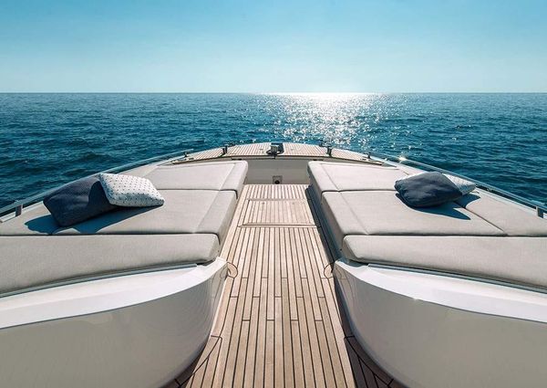 Monte-carlo-yachts MCY-66 image