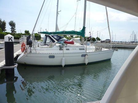 Beneteau Oceanis 351 image