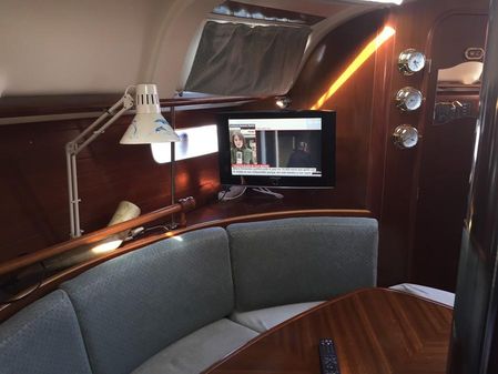 Beneteau Oceanis 351 image