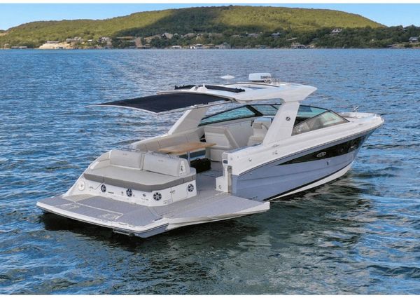 Sea Ray 400 SLX image