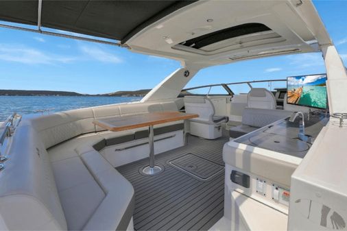 Sea Ray 400 SLX image