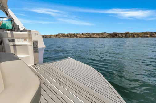 Sea Ray 400 SLX image