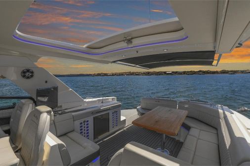 Sea Ray 400 SLX image