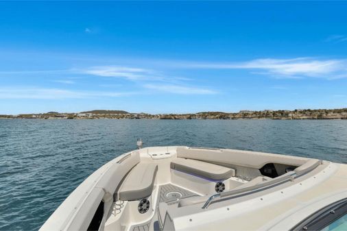 Sea Ray 400 SLX image