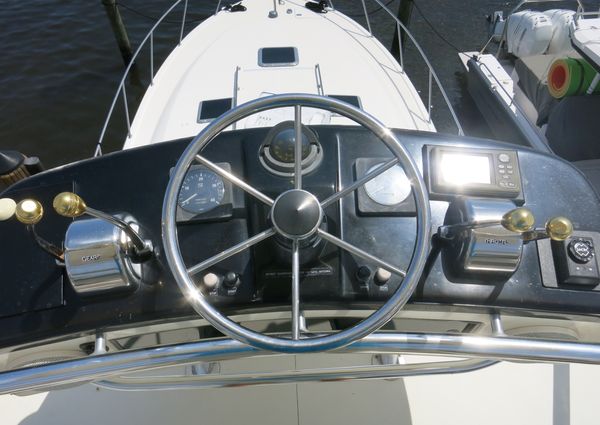 Tiara-yachts 37-OPEN-WITH-TOWER image