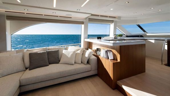 Monte-carlo-yachts MCY-70-SKYLOUNGE image