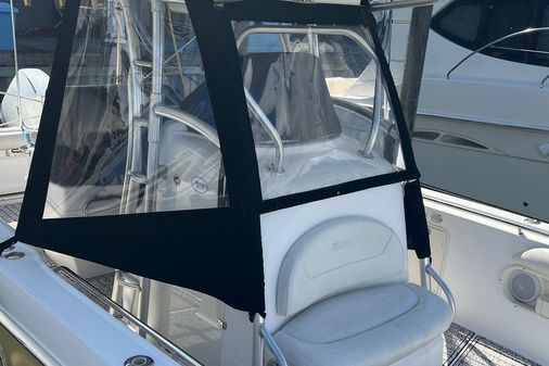 Boston Whaler 320 Outrage w 2019 Power image