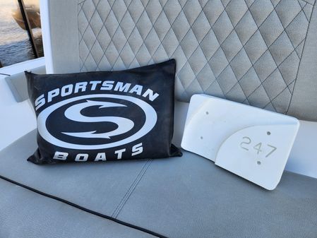 Sportsman MASTERS-247-BAY-BOAT image