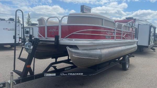 Sun Tracker Party Barge 20 DLX 