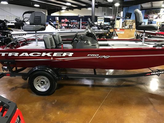 Tracker Pro 170 - main image
