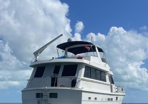 Hatteras 54 Extended Deckhouse image