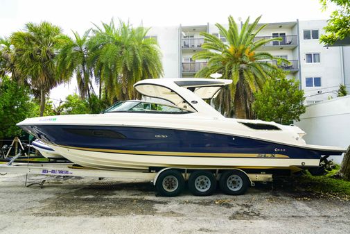 Sea Ray 350 SLX image