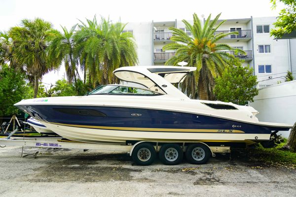 Sea Ray 350 SLX - main image